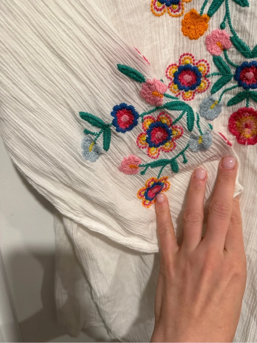 Talbots Embroidered White Boho Peasant Top - Floral Detail Size Medium Petite